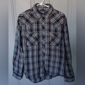 Wrangler Casual Black and Gray Button Down Shirt